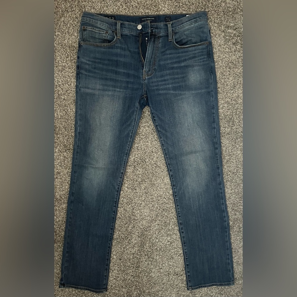 Men’s Lucky Brand stretch jeans *Great Condition!*
